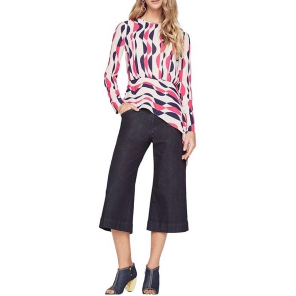 BCBG Eugenie Blouse - Picture 2 of 16